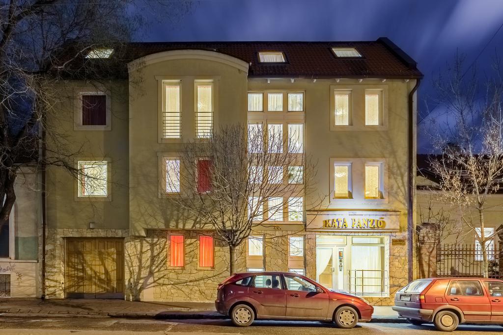 Kata Panzió Bed and breakfast